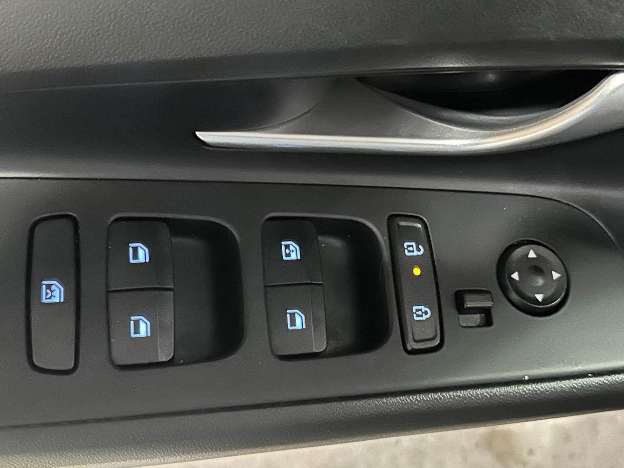 2024 Hyundai Elantra PREFERRED | BACK UP CAM | HTD STS | BLUETOOTH | Photo