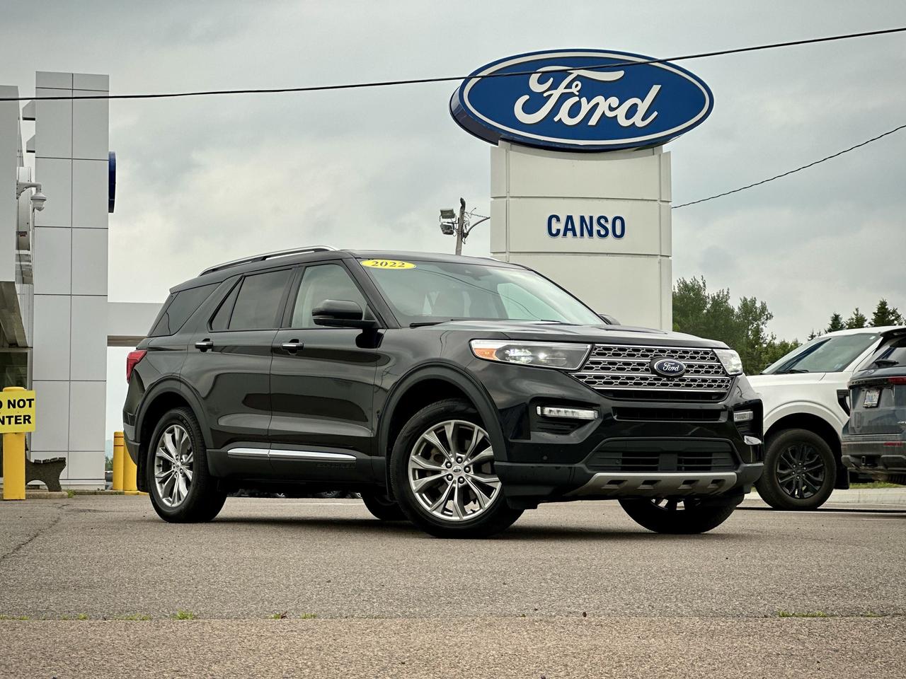 2022 Ford Explorer Limited 4WD Photo0