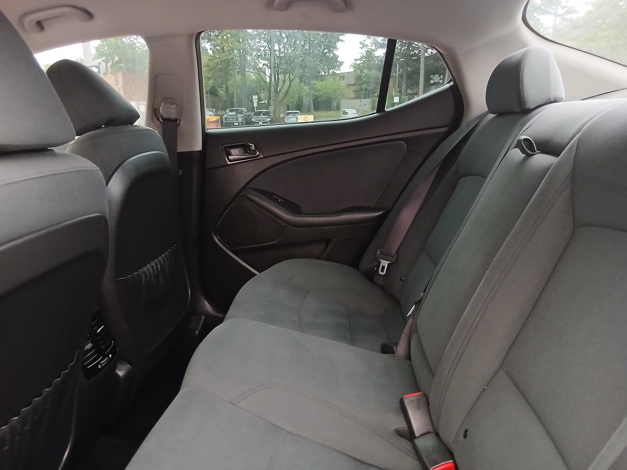 2015 Kia Optima LX-EXTRA CLEAN- ONLY 158K-BLUETOOTH-AUX-USB-ALLOYS Photo