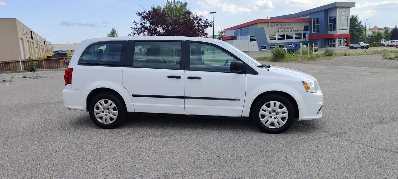 2016 Dodge Grand Caravan CANADA VALUE PACKAGE Photo