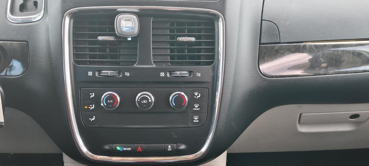 2016 Dodge Grand Caravan CANADA VALUE PACKAGE Photo