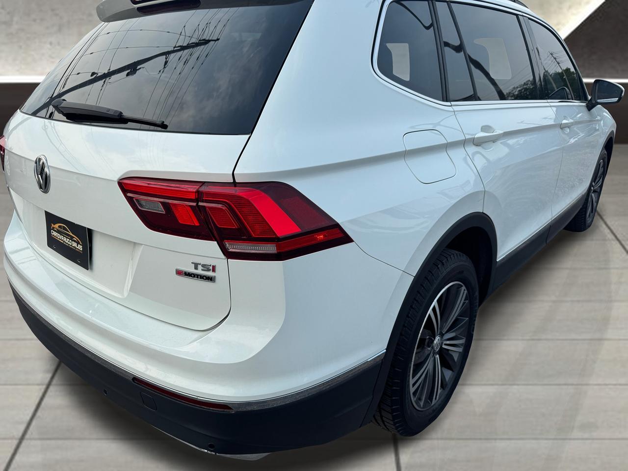 2018 Volkswagen Tiguan Highline 4MOTION+CLEAN CARFAX Photo
