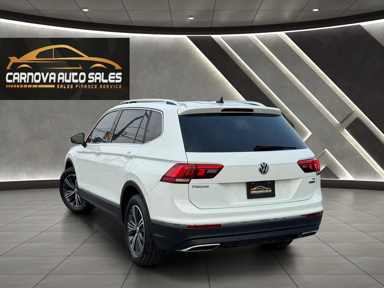 2018 Volkswagen Tiguan Highline 4MOTION+CLEAN CARFAX Photo
