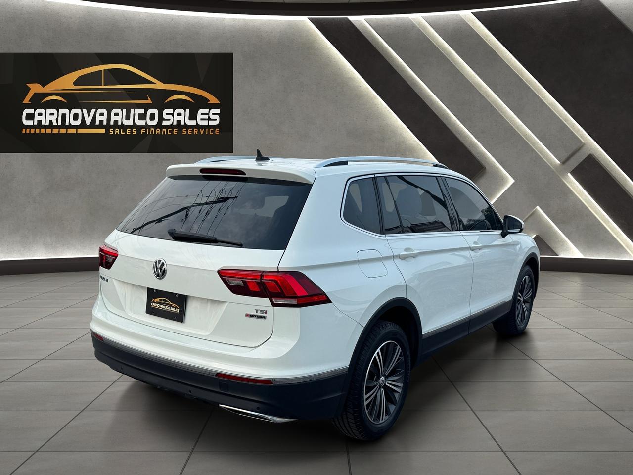 2018 Volkswagen Tiguan Highline 4MOTION+CLEAN CARFAX Photo