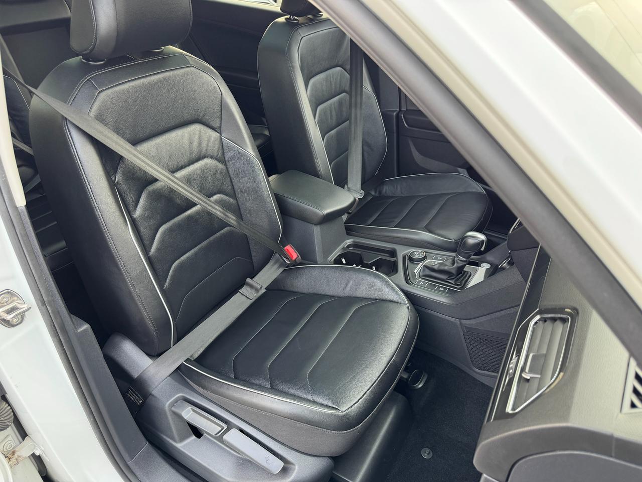 2018 Volkswagen Tiguan Highline 4MOTION+CLEAN CARFAX Photo