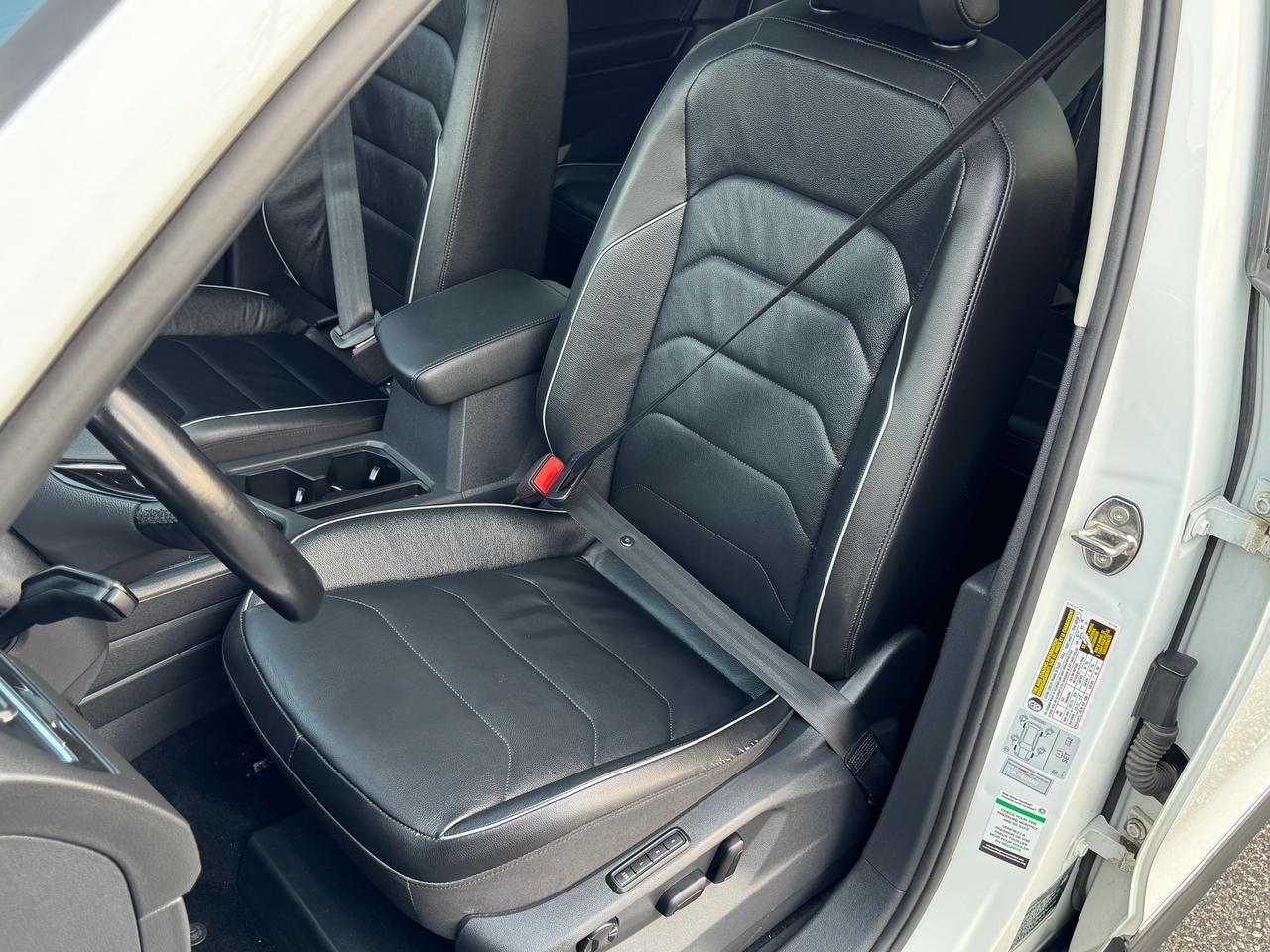 2018 Volkswagen Tiguan Highline 4MOTION+CLEAN CARFAX Photo