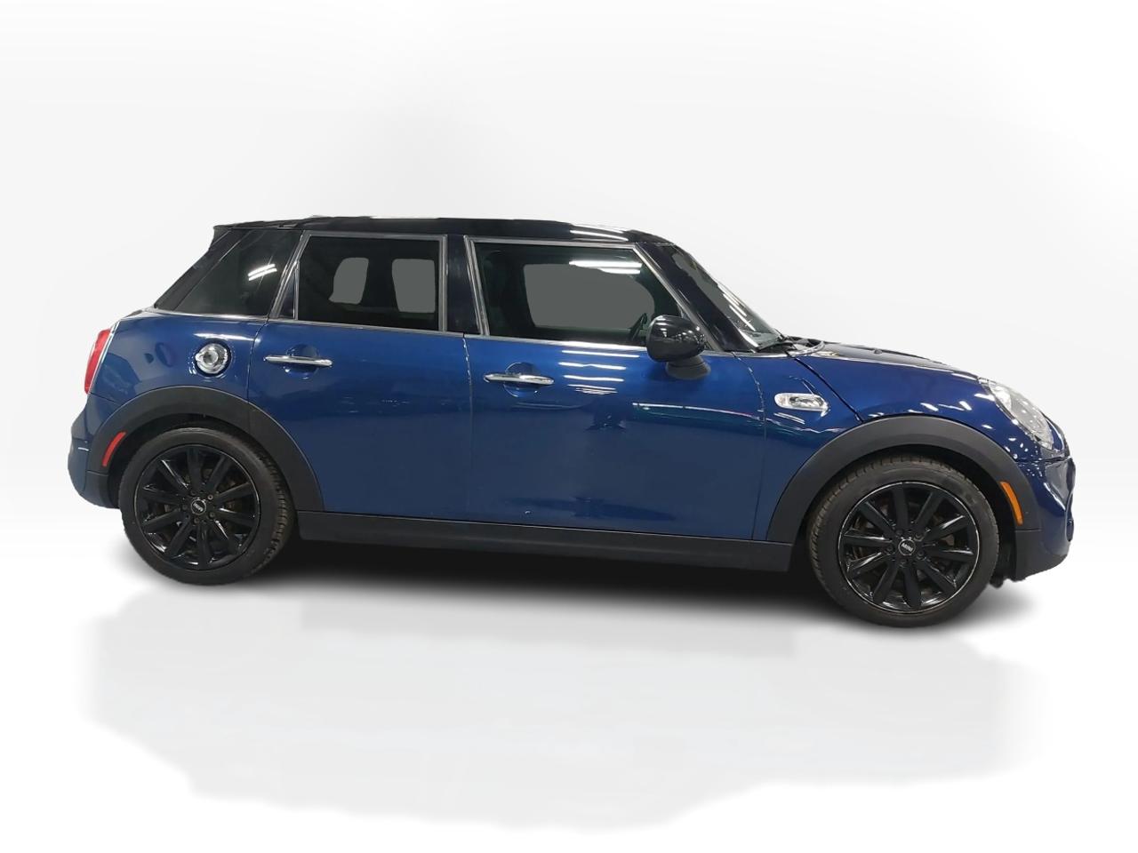 2016 MINI Cooper 5dr HB S Photo