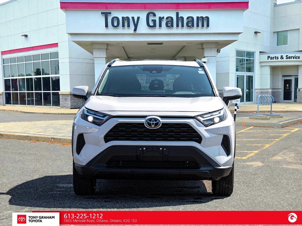 2025 Toyota RAV4 XLE Photo