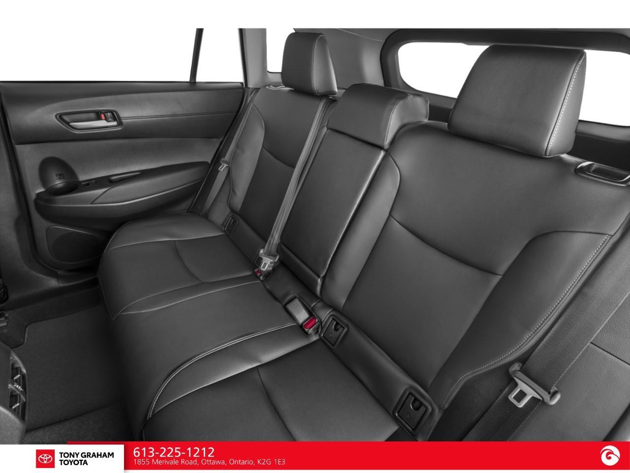 2022 Toyota Corolla Cross XLE Photo