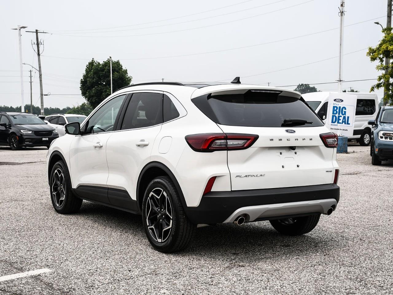 2026 Ford Escape Platinum 0.99% UP TO 72 MOS O.A.C. | LEASE ME Photo3