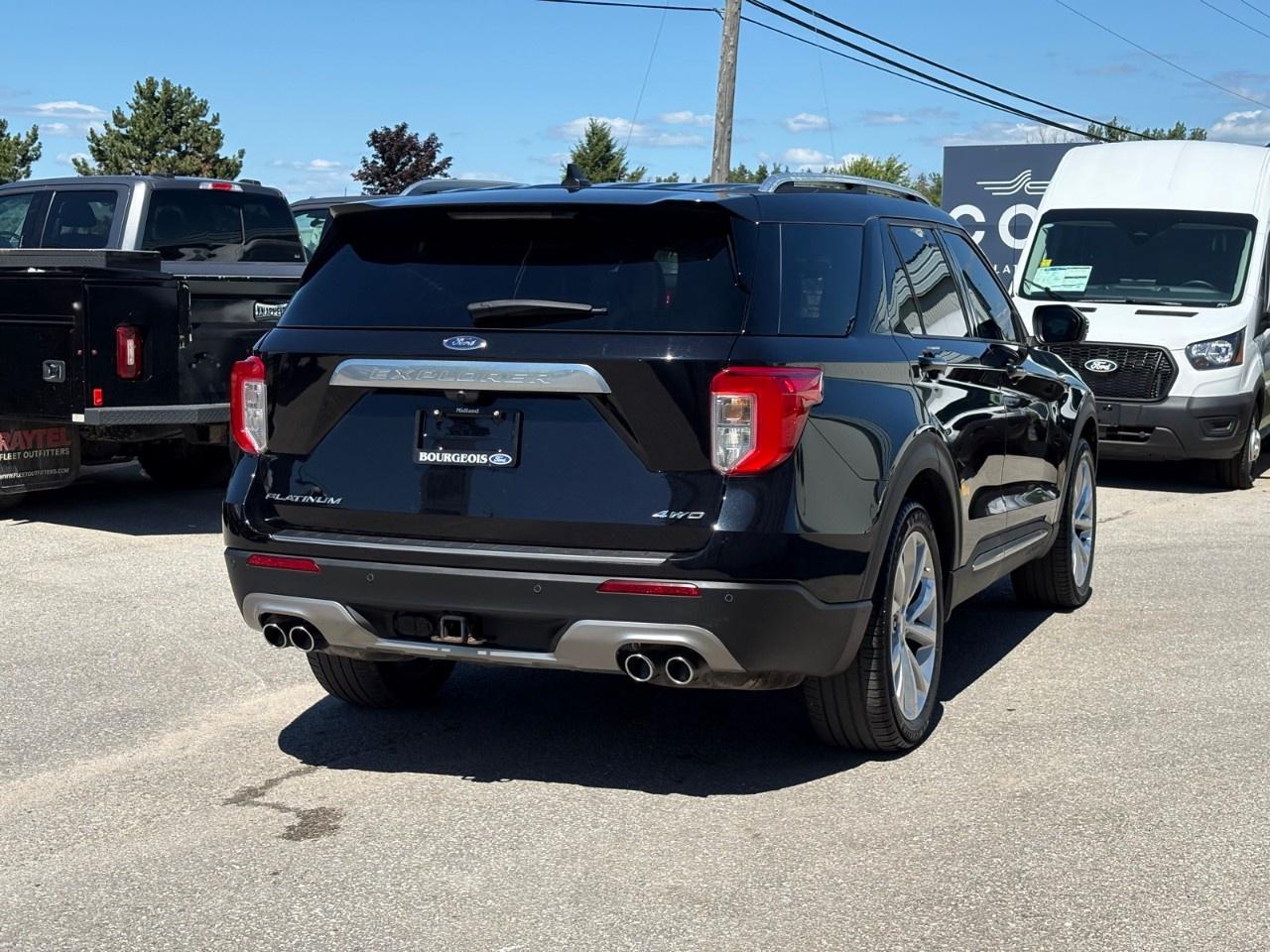 2023 Ford Explorer Platinum 4WD Photo