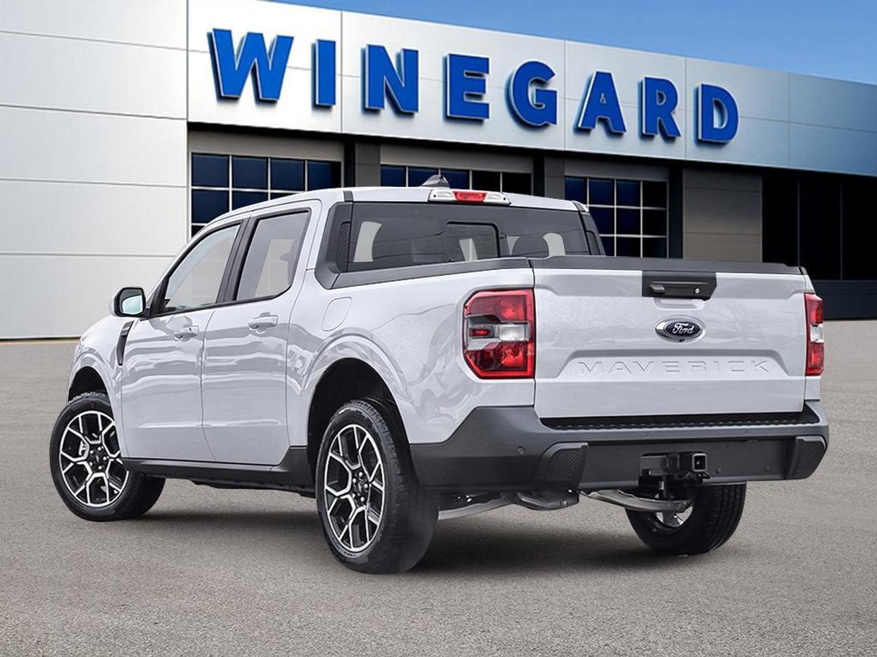 2026 Ford Maverick LARIAT AWD SuperCrew 501A Photo3