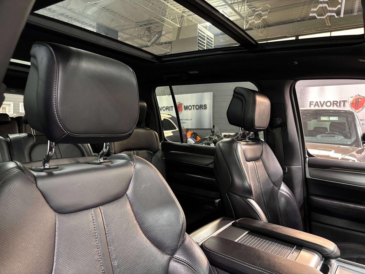 2024 Jeep Wagoneer Series II Carbide|AWD|8PASS|LEATHER|NAV|ALPINE|+++ Photo