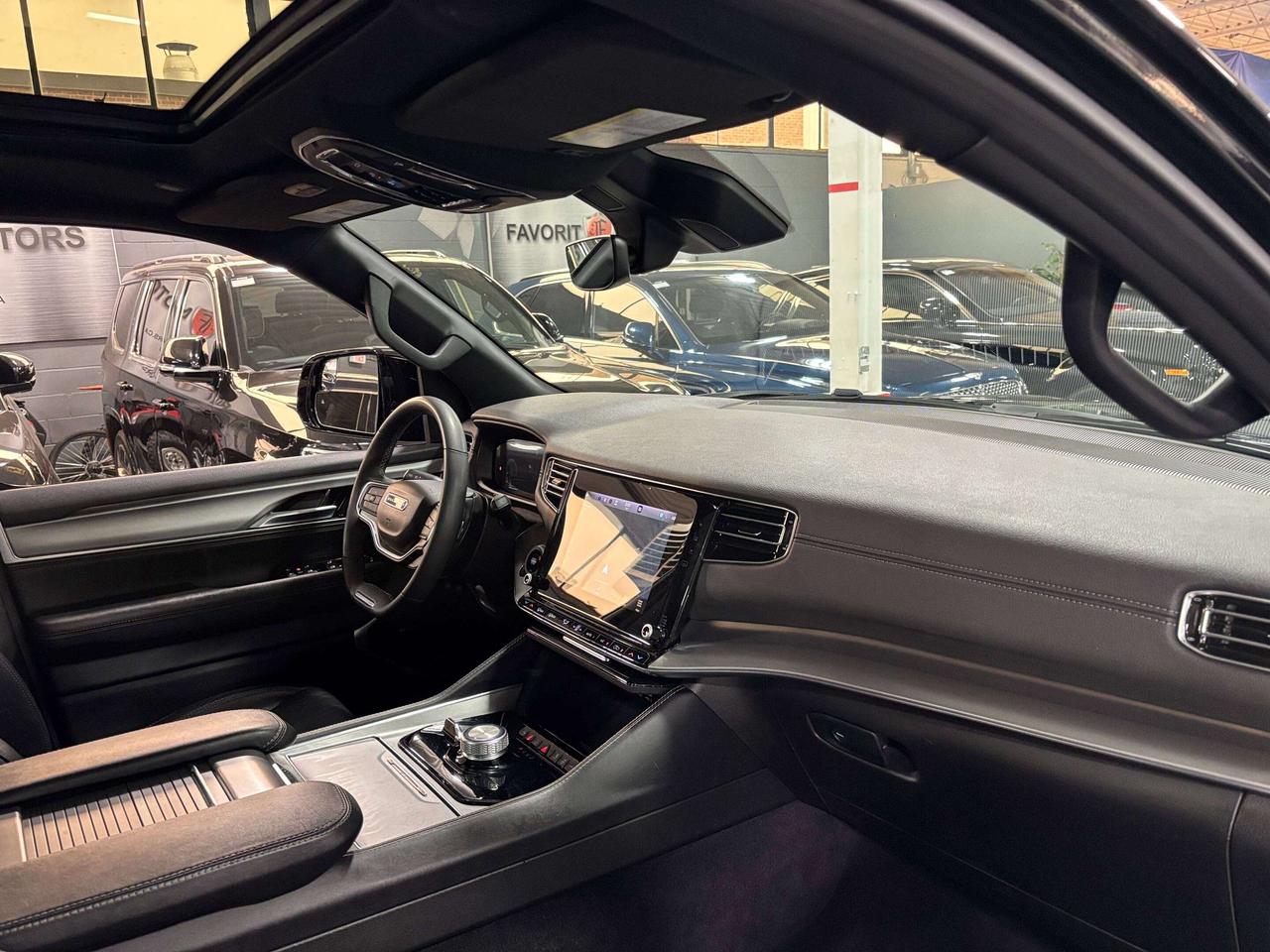 2024 Jeep Wagoneer Series II Carbide|AWD|8PASS|LEATHER|NAV|ALPINE|+++ Photo