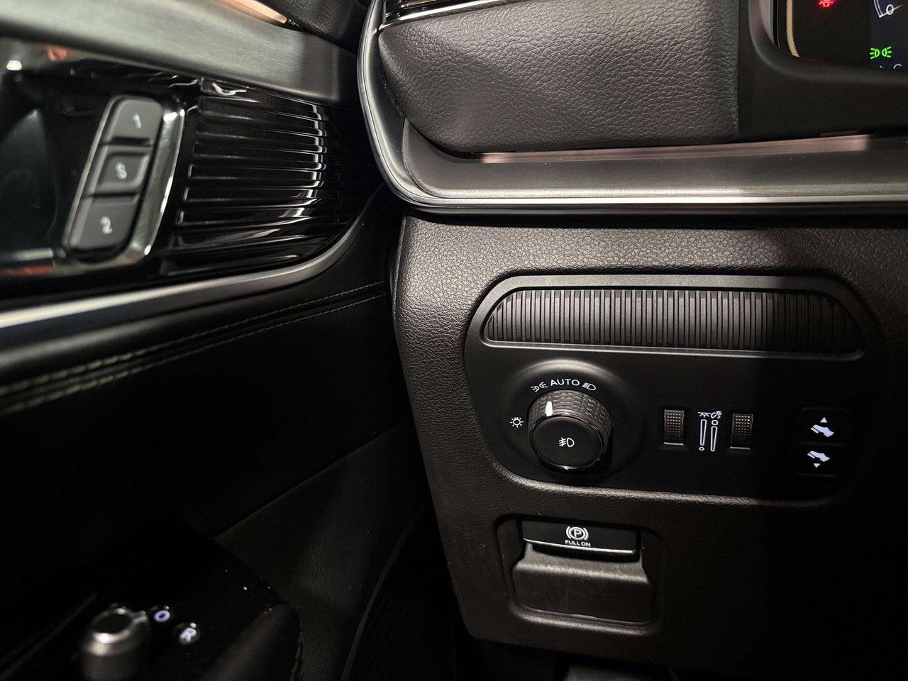 2024 Jeep Wagoneer Series II Carbide|AWD|8PASS|LEATHER|NAV|ALPINE|+++ Photo