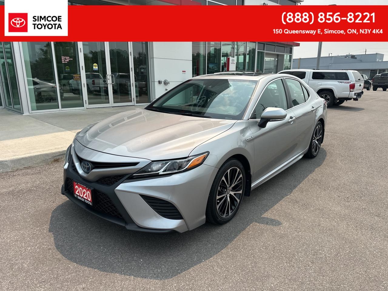 2020 Toyota Camry HYBRID SE Photo0