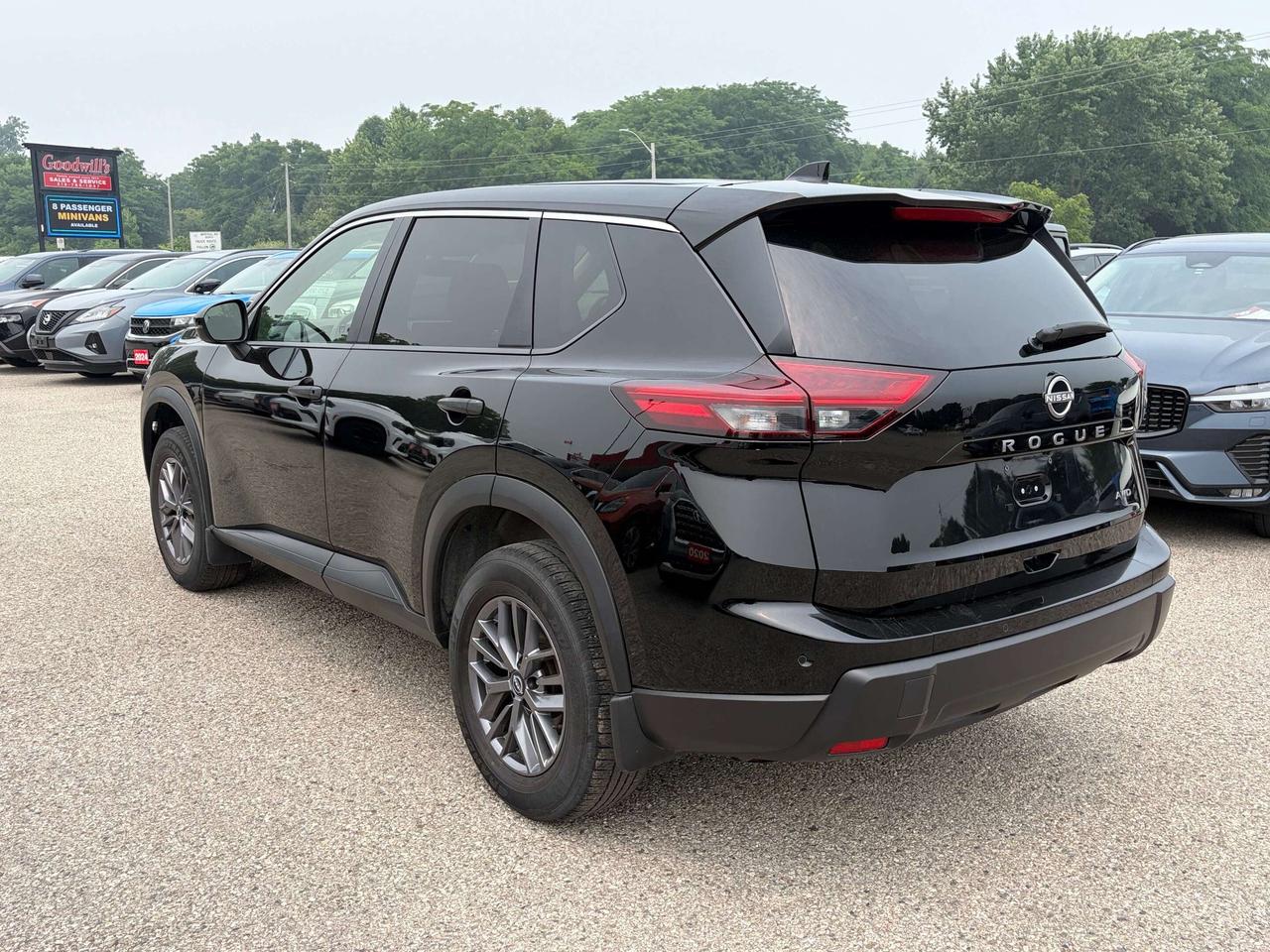 2024 Nissan Rogue S, AWD, REMOTE START, BALANCE OF FACTORY WARRANTY! - Photo #6