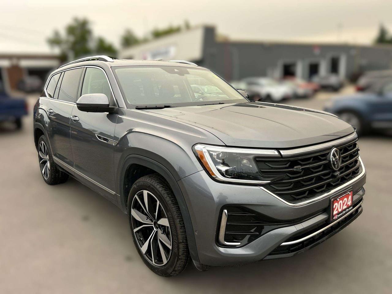 2024 Volkswagen Atlas EXECLINE R-LINE AWD | 7-PASS | LEATHER | PANO ROOF Photo0
