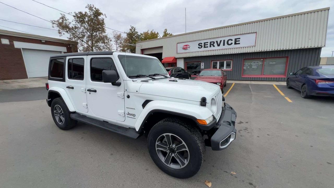 2023 Jeep Wrangler SAHARA 4X4 | 4-DR | HTD SEATS | CARPLAY | HARD TOP Photo5