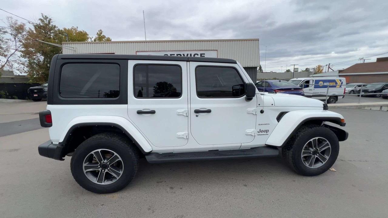 2023 Jeep Wrangler SAHARA 4X4 | 4-DR | HTD SEATS | CARPLAY | HARD TOP Photo