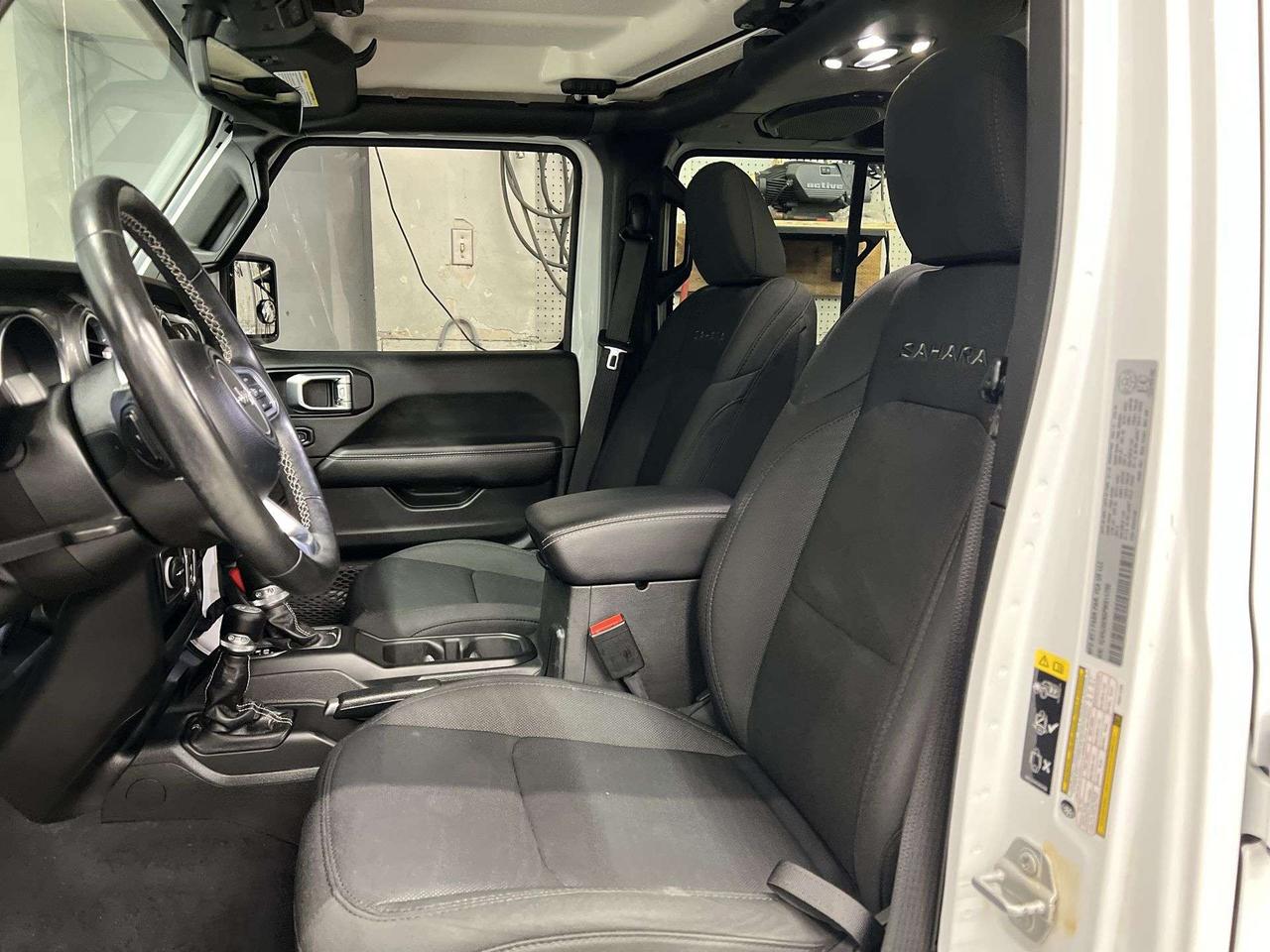 2023 Jeep Wrangler SAHARA 4X4 | 4-DR | HTD SEATS | CARPLAY | HARD TOP Photo
