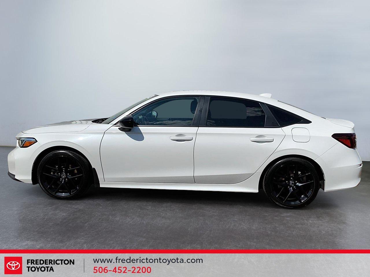 2025 Honda Civic Hybrid SPORT Photo4