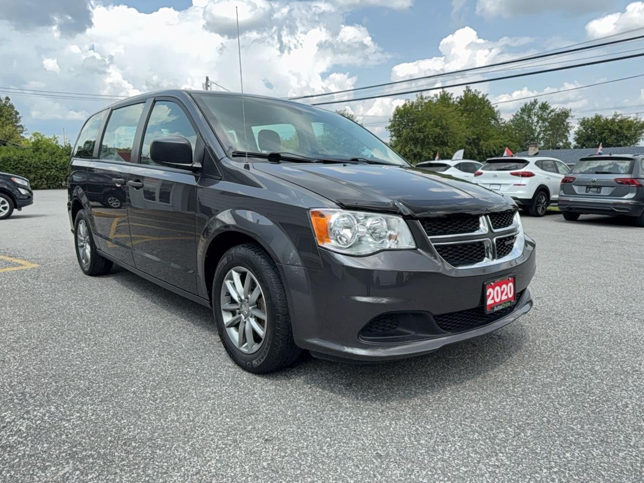 2020 Dodge Grand Caravan SE-REVERSE CAM-KEYLESS ENTRY-CLEAN CARFAX Photo