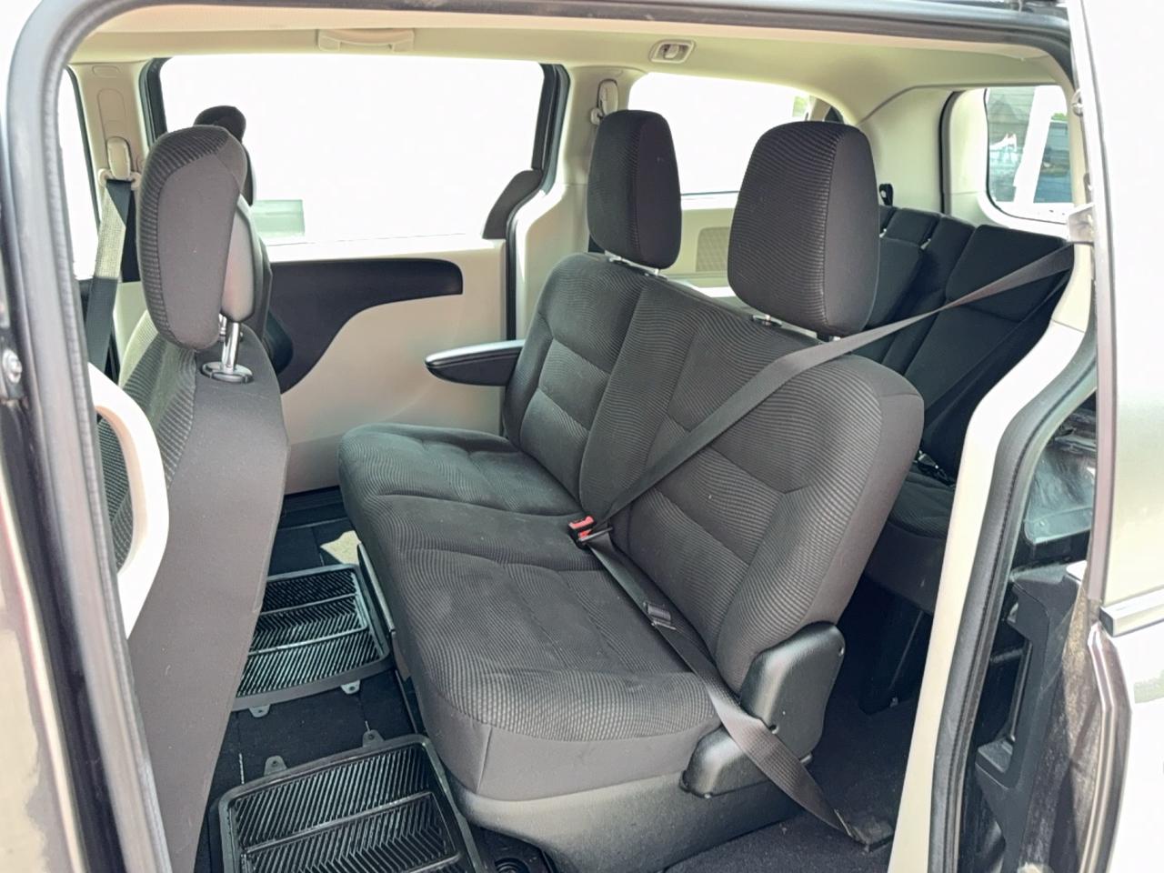 2020 Dodge Grand Caravan SE-REVERSE CAM-KEYLESS ENTRY-CLEAN CARFAX Photo