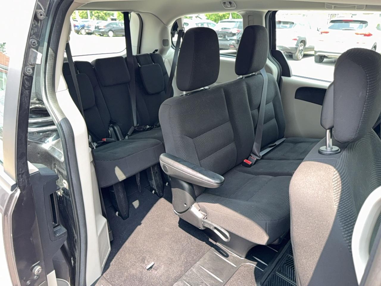 2020 Dodge Grand Caravan SE-REVERSE CAM-KEYLESS ENTRY-CLEAN CARFAX Photo
