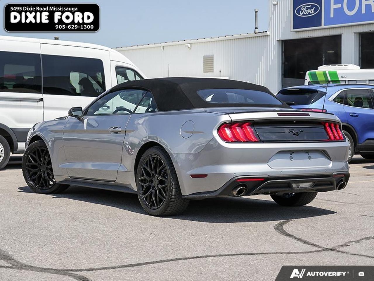 2022 Ford Mustang EcoBoost Premium Photo3