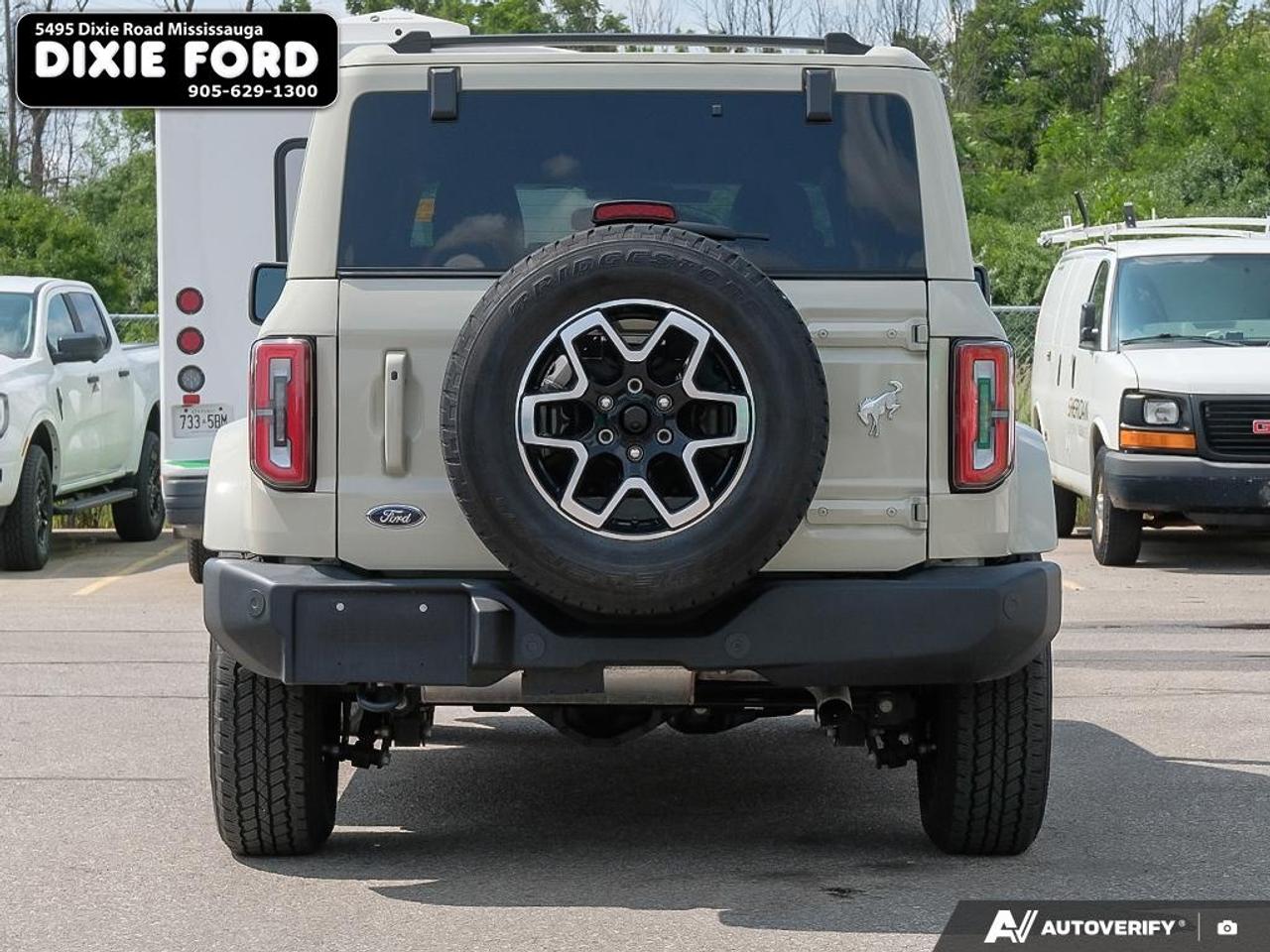 2025 Ford Bronco Outer Banks Photo4