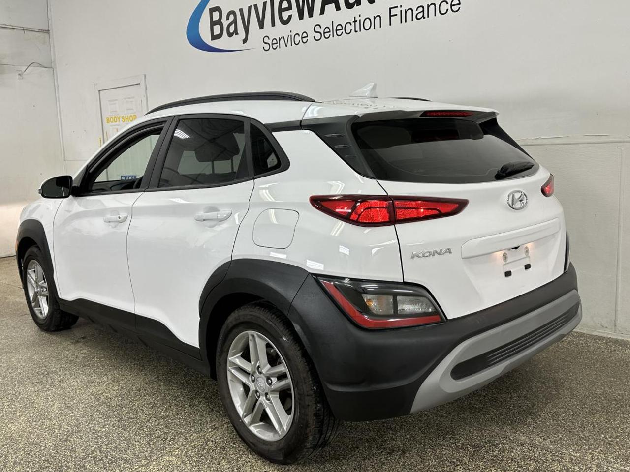 2023 Hyundai KONA 2.0L Essential FWD Photo