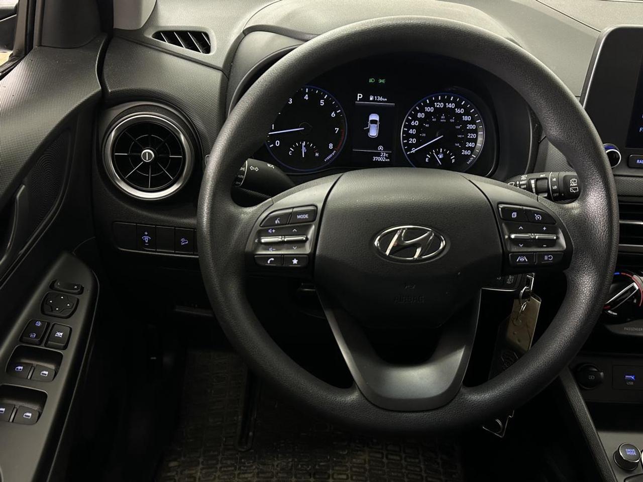 2023 Hyundai KONA 2.0L Essential FWD Photo