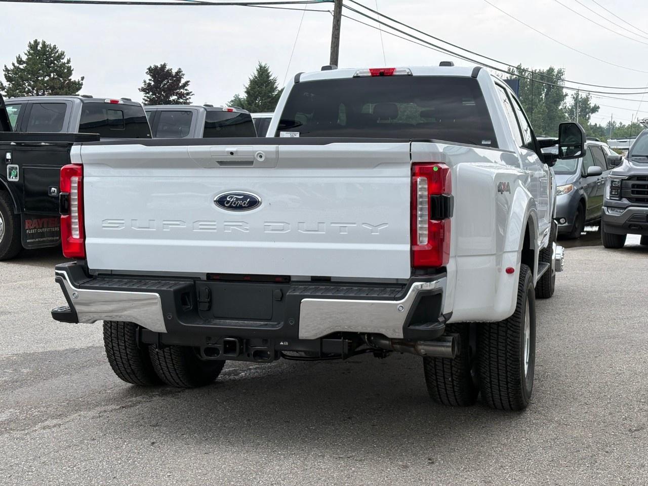 2026 Ford F-350 Super Duty DRW XLT 4WD CREW CAB 8' BOX Photo