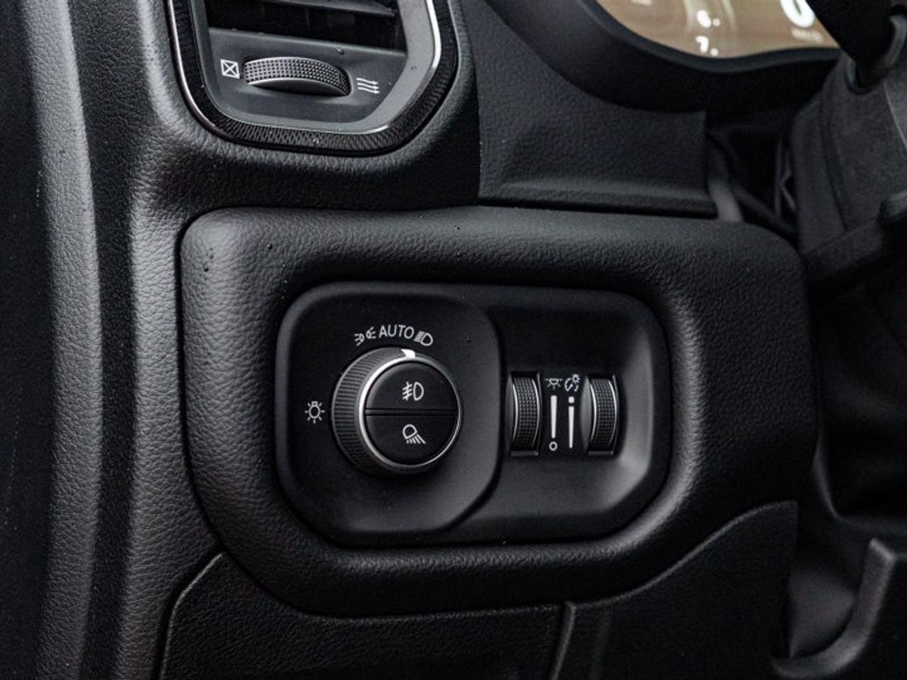 2026 RAM 1500 SPORT Photo