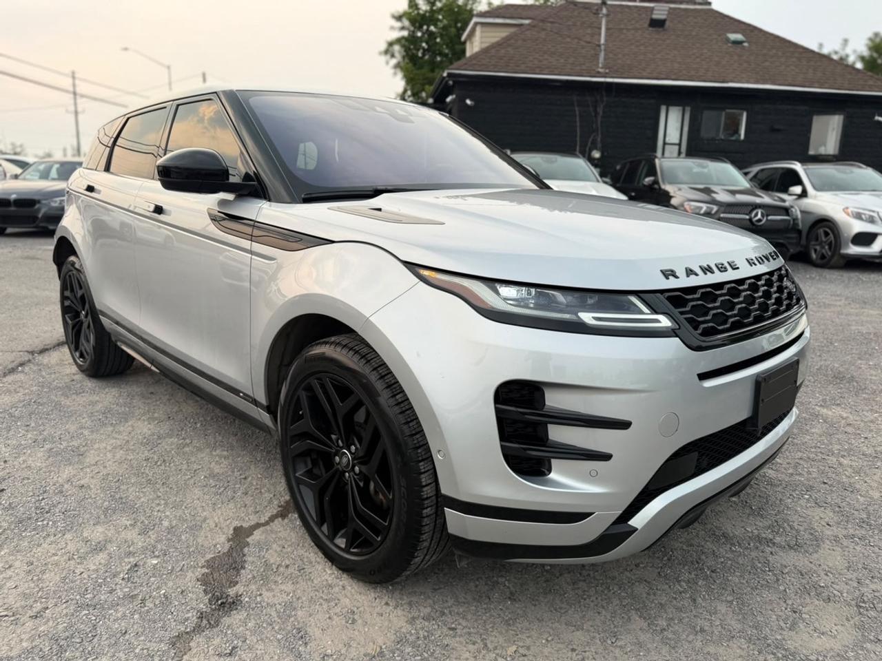 2020 Land Rover Evoque HSE Photo2