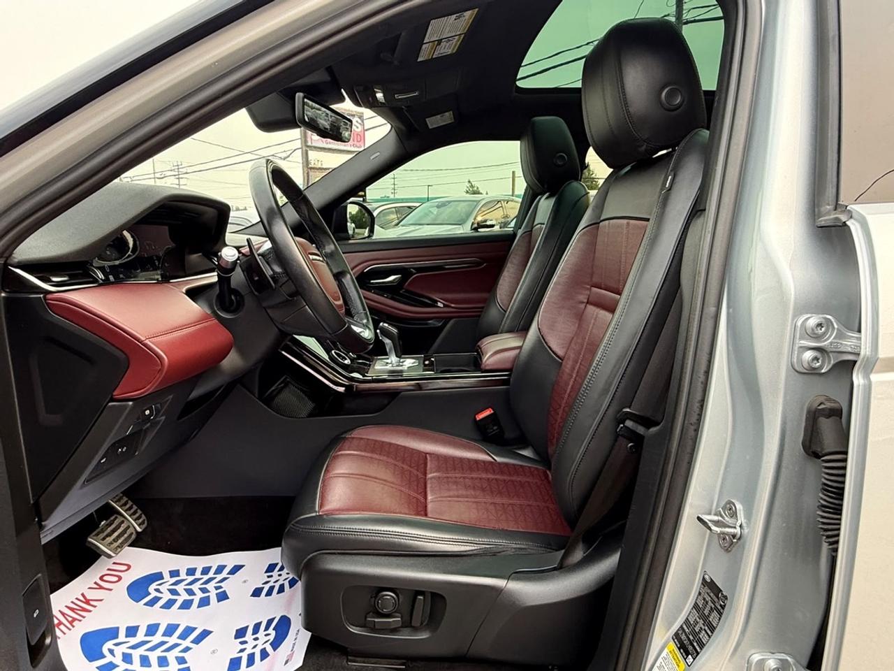 2020 Land Rover Evoque HSE Photo
