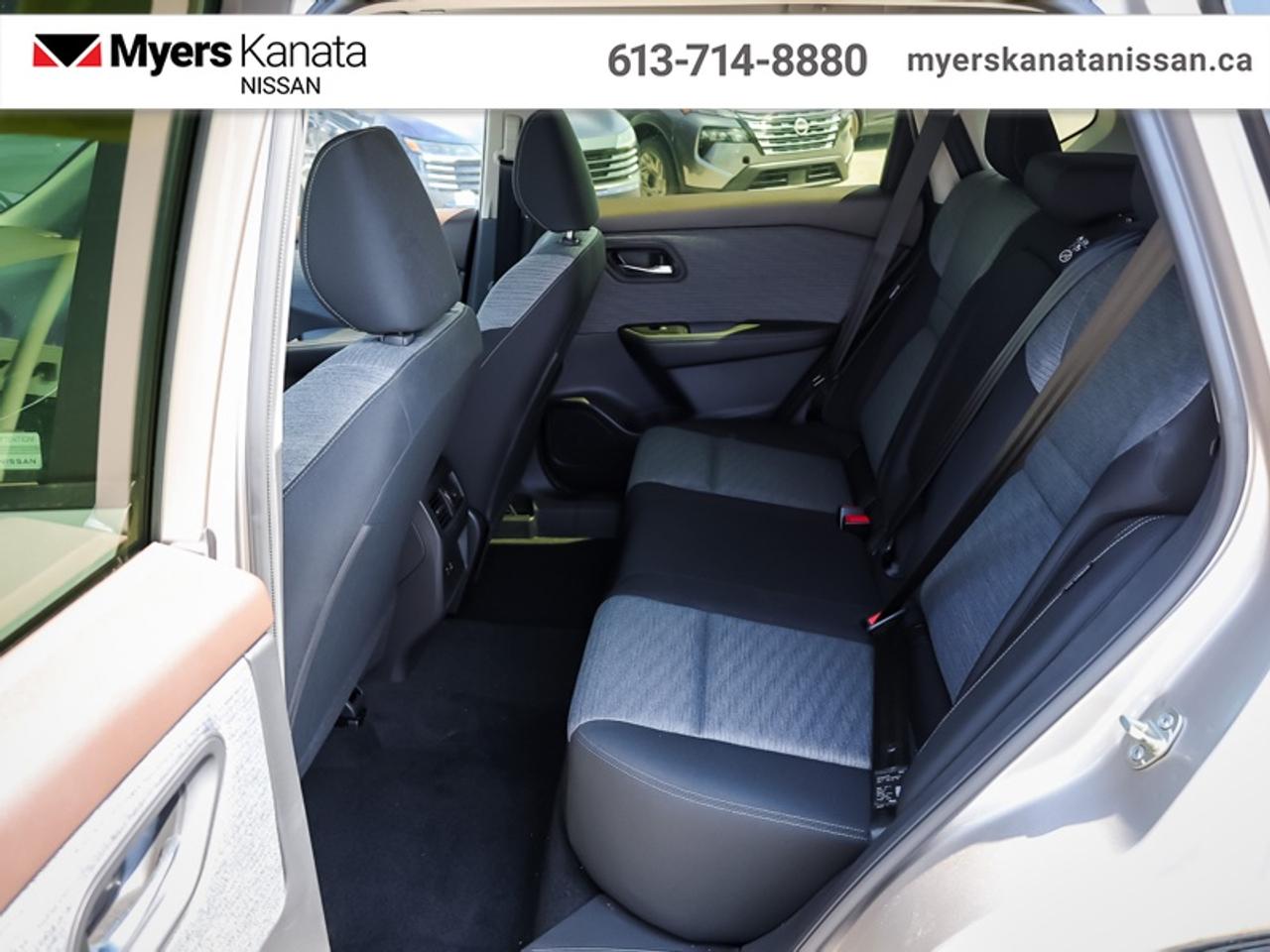 2023 Nissan Rogue SV Moonroof  - Certified - Moonroof - $193 B/W Photo