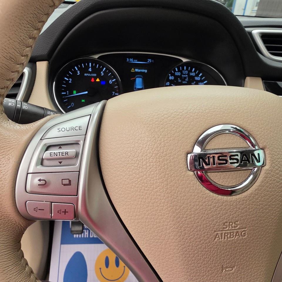 2014 Nissan Rogue AWD 4dr SL Photo