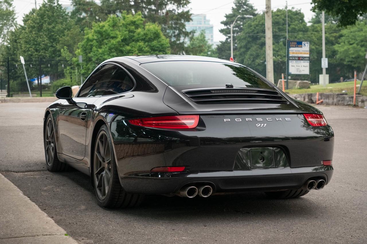 2013 Porsche 911 Carrera S Coupe Photo3