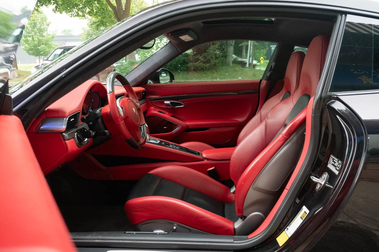 2013 Porsche 911 Carrera S Coupe Photo
