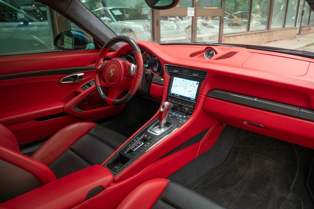 2013 Porsche 911 Carrera S Coupe Photo