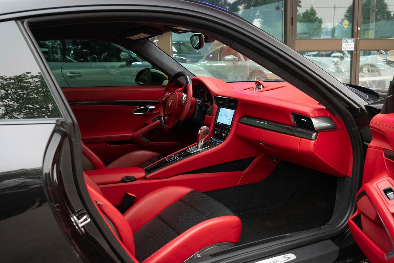 2013 Porsche 911 Carrera S Coupe Photo
