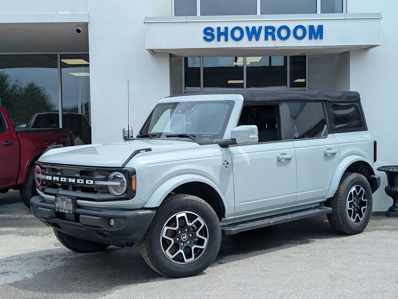 2022 Ford Bronco  Photo0
