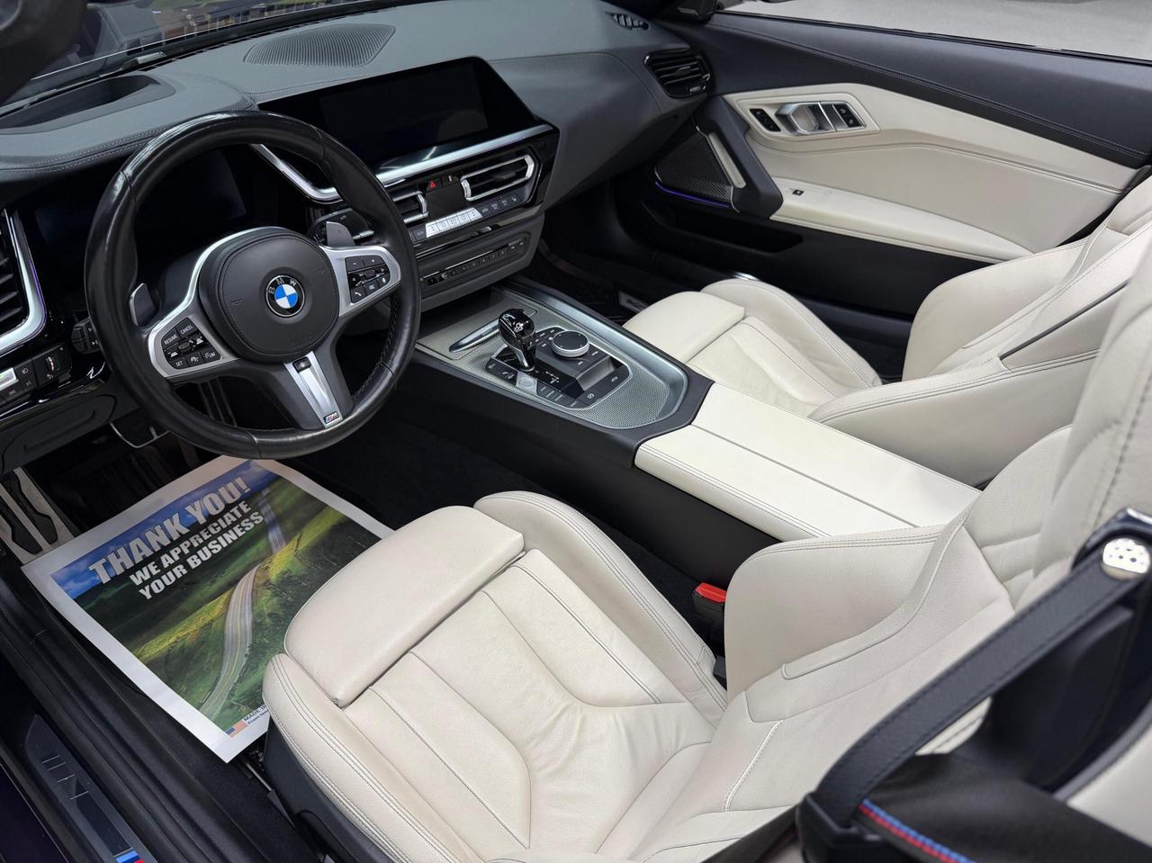 2023 BMW Z4 M40i Roadster Photo