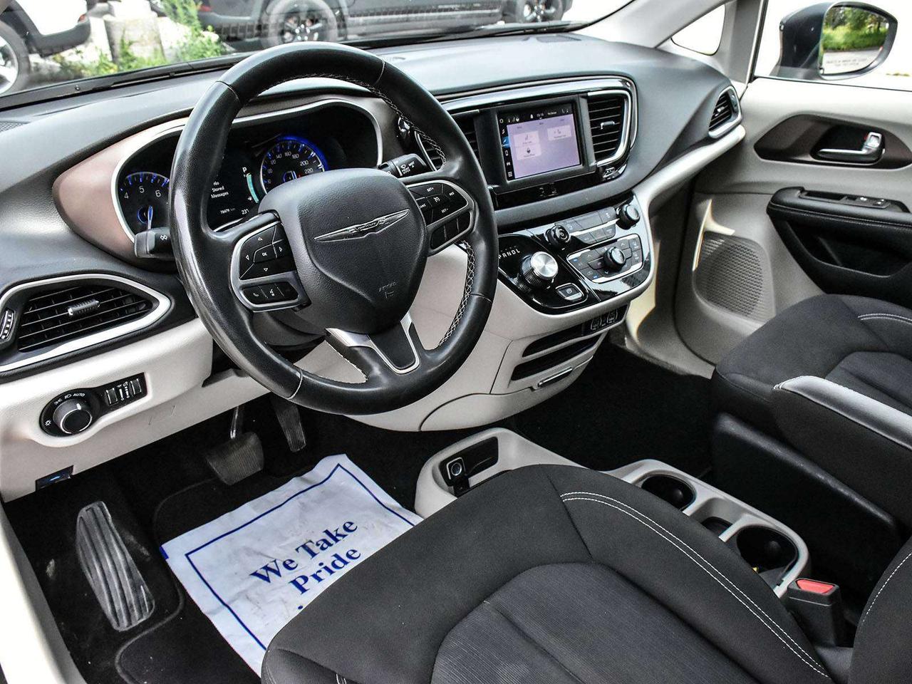 2024 Chrysler Grand Caravan SXT Front-Wheel Drive Passenger Van Photo