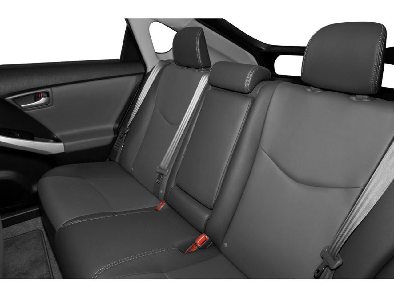 2013 Toyota Prius Base 5dr Hatchback Photo