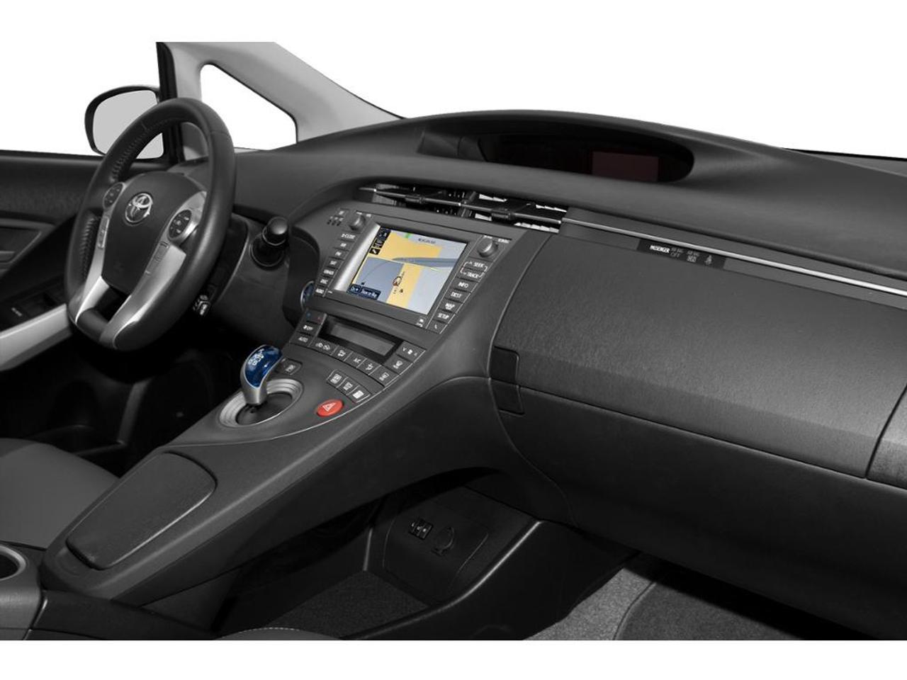 2013 Toyota Prius Base 5dr Hatchback Photo