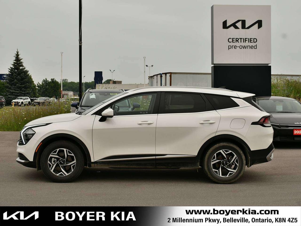 2023 Kia Sportage LX One Owner / Low KMS Photo
