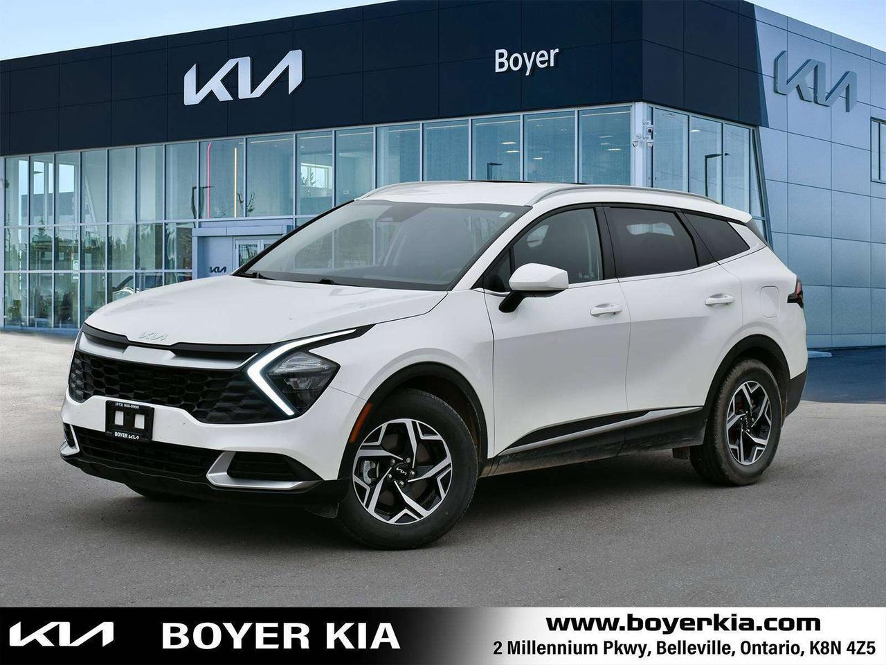 2023 Kia Sportage LX One Owner / Low KMS Photo